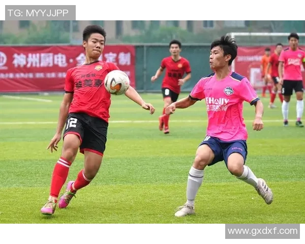 南京足球队灵活性展现全场精彩表现引发球迷热议