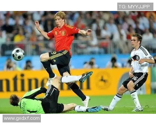 强势崛起的足球明星们如何在绿茵场上书写传奇人生