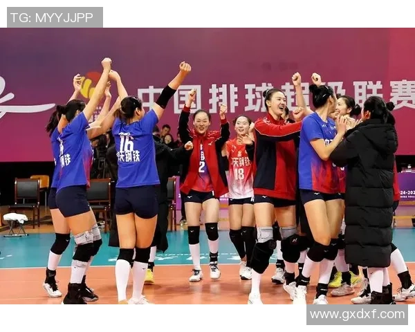 赛后分析:上海篮球队与武汉篮球队在比赛中的战术灵活性对比探讨 赛后分析:上海篮球队与武汉篮球队在比赛中的战术灵活性对比探讨