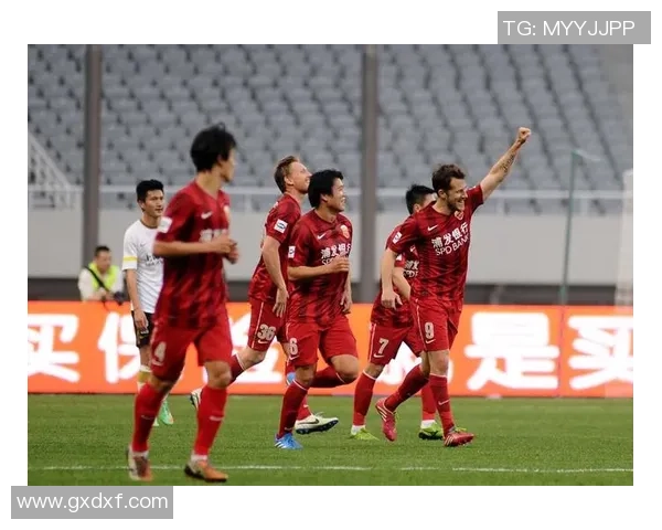 足球巨献:探秘上海足球队的状态 足球巨献:探秘上海足球队的状态